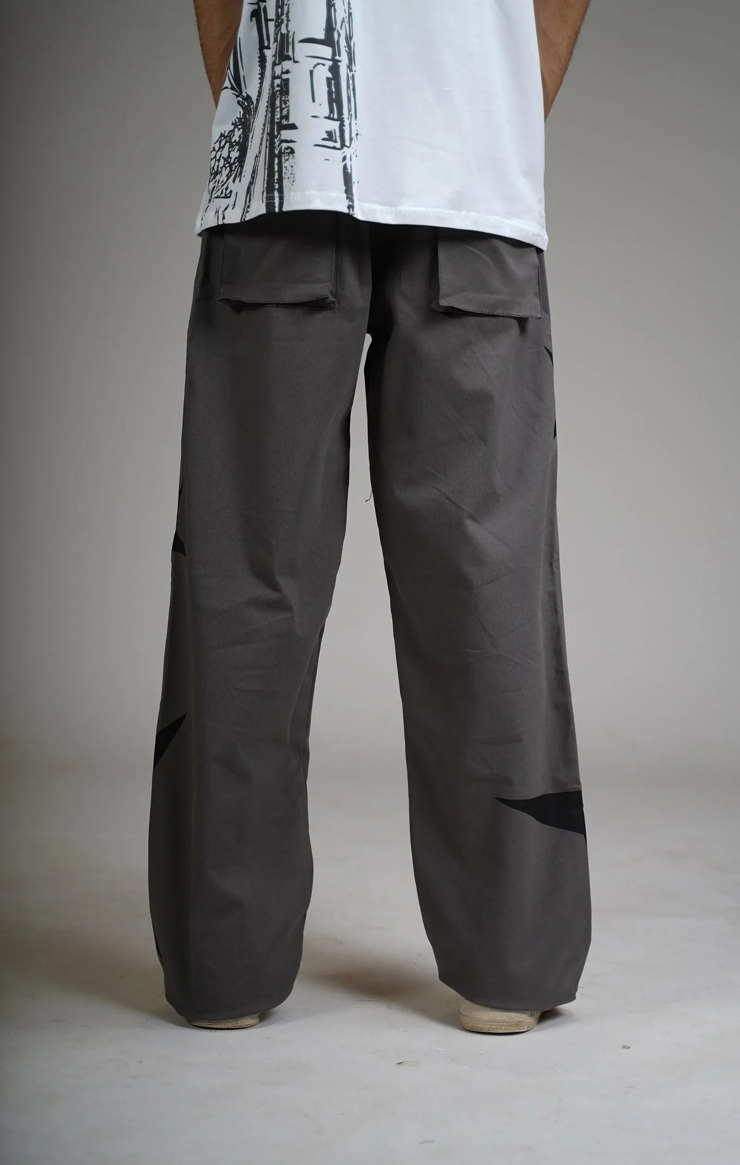 4 Trendy Cargo Pants @ Just ₹999